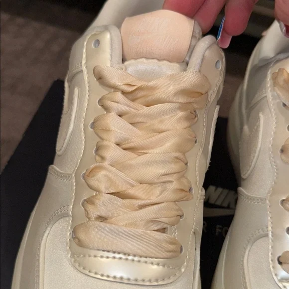 Nike WMNS Air Force 1 sneakers in Satin Color Sail-Barely Orange RARE Size 9! - Picture 8 of 16